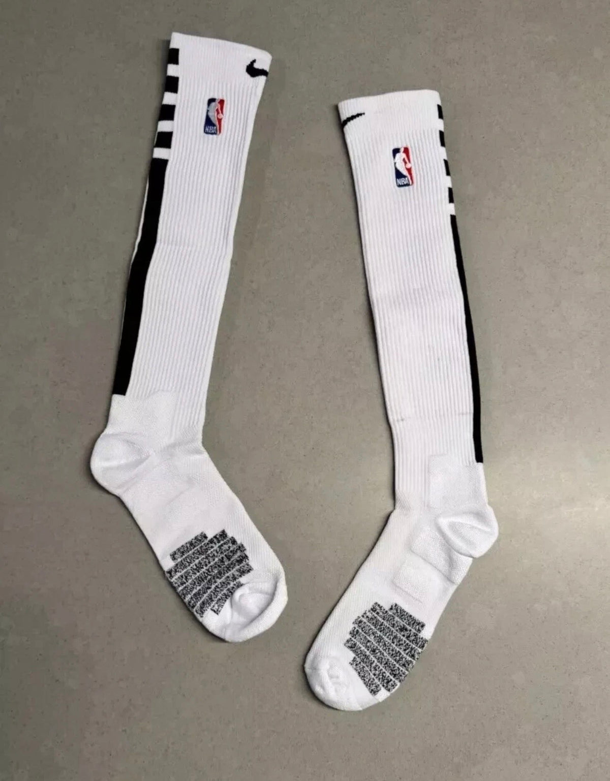 Knee High Socks – White/Black