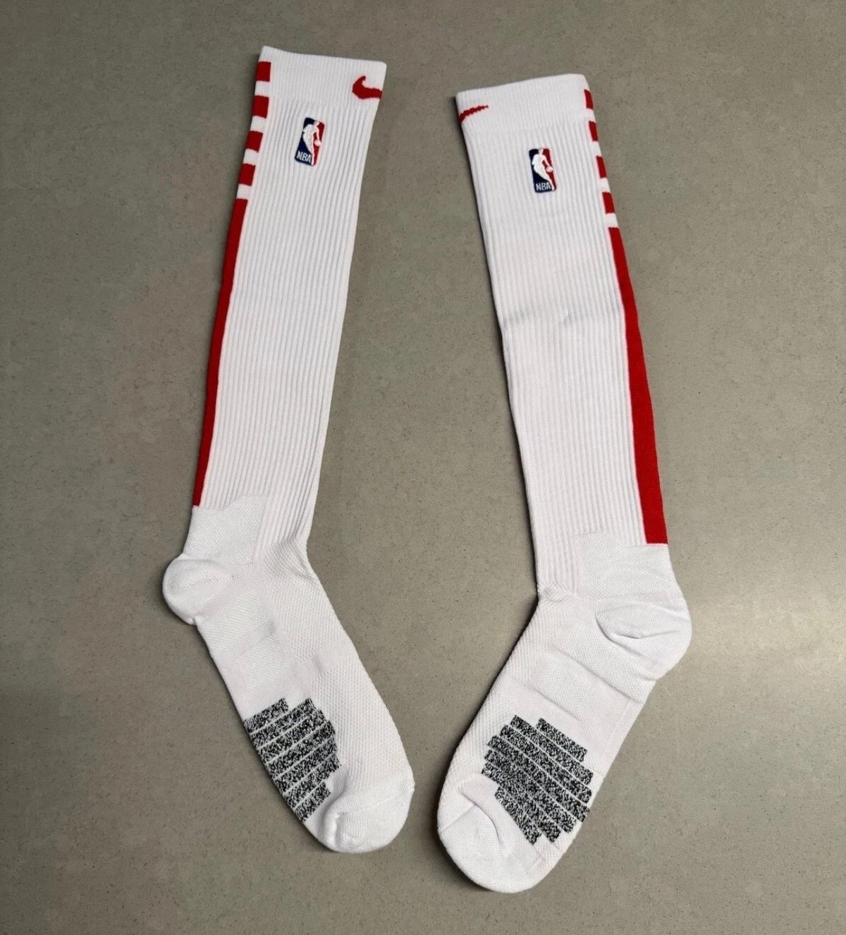 Knee High Socks – White/Red